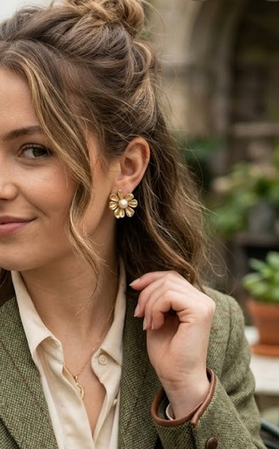 Floral pearl studs