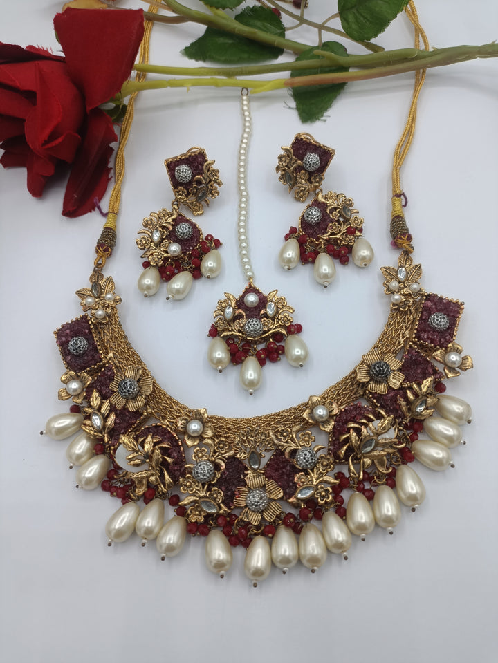 CRUSH NECKLACE