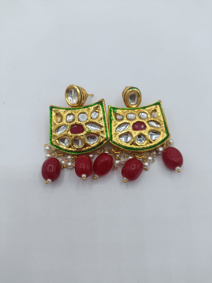 glamourous Kundan choker