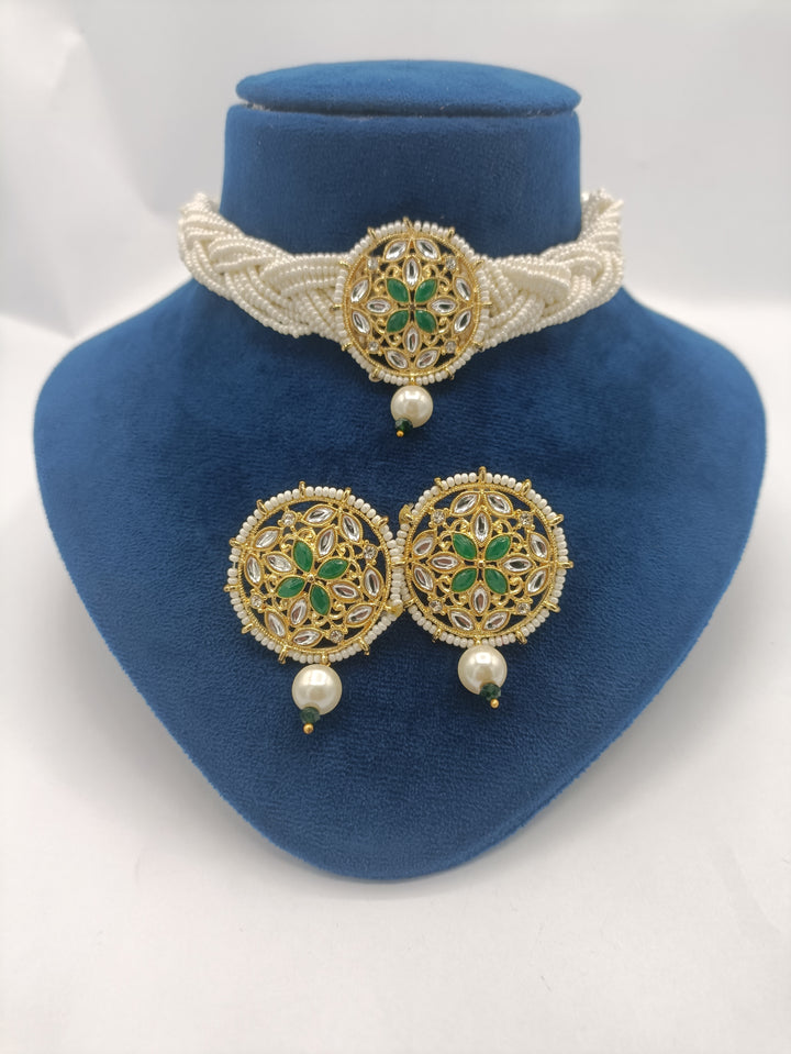 Kundan choker