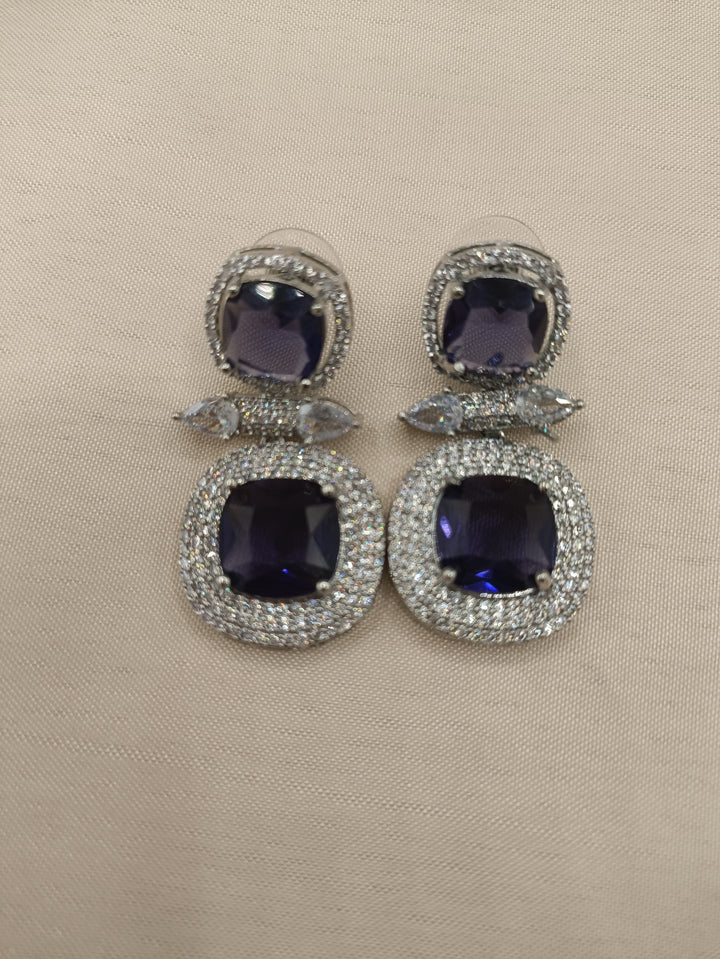 Square premium diamond earrings