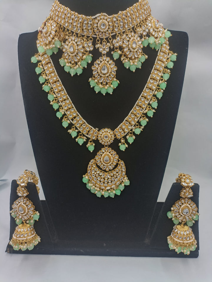 Traditional Kundan bridal set