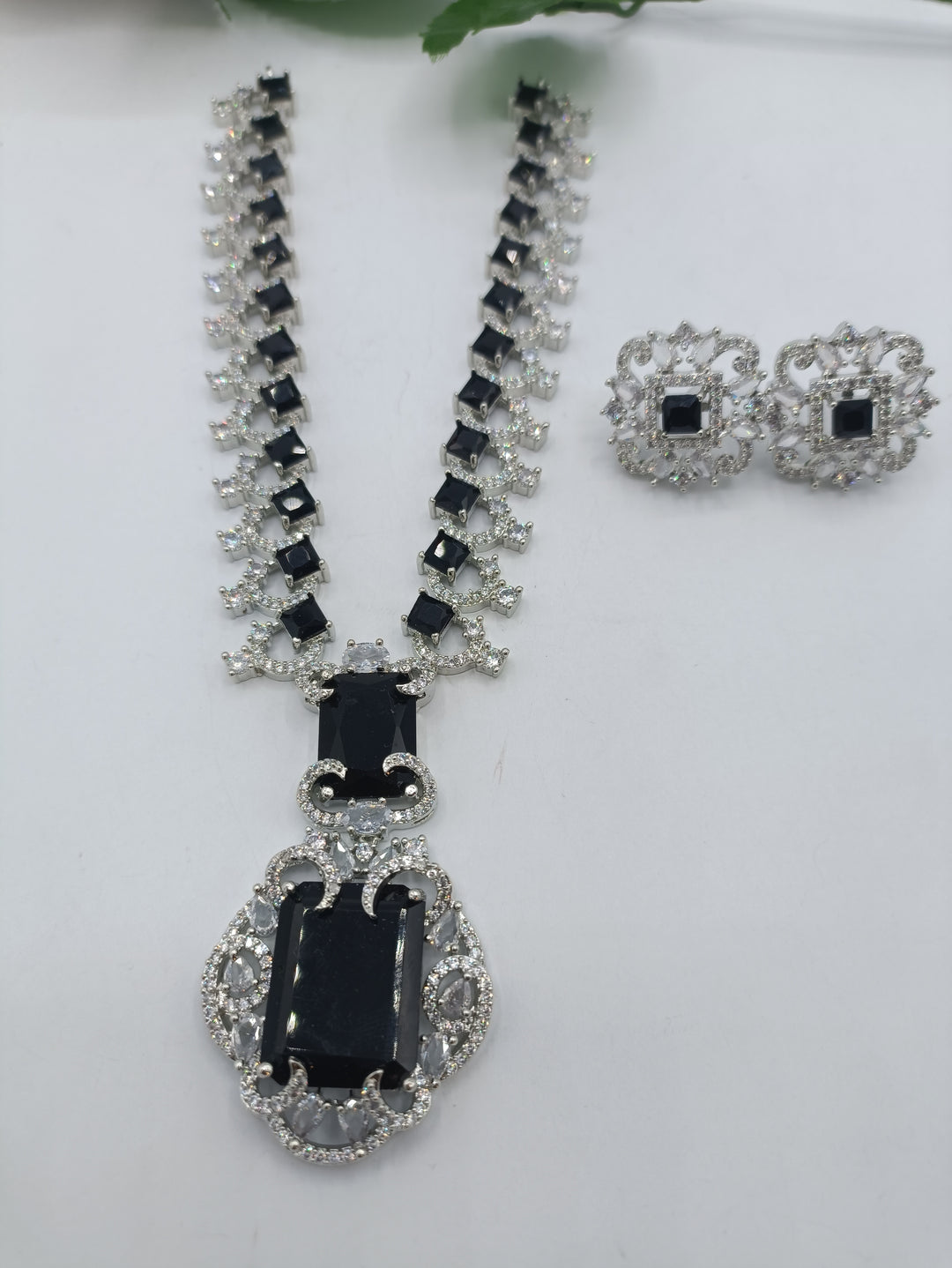 Neeta Ambani neckline