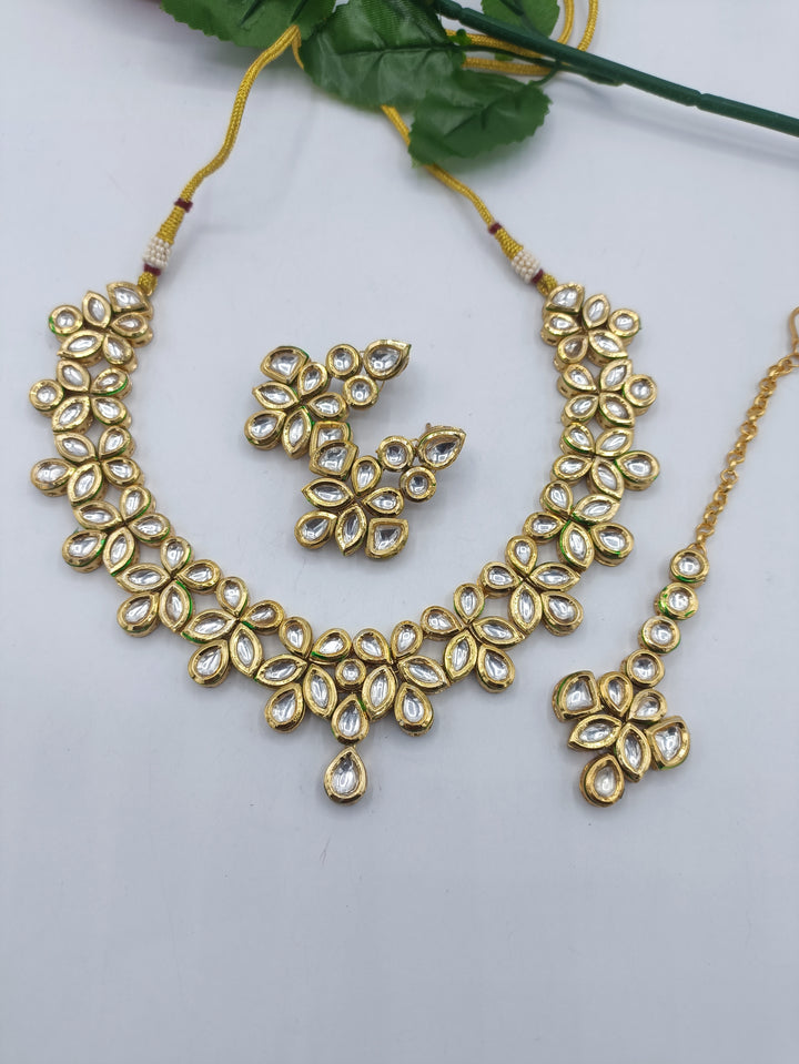 Kundan pool patti necklace