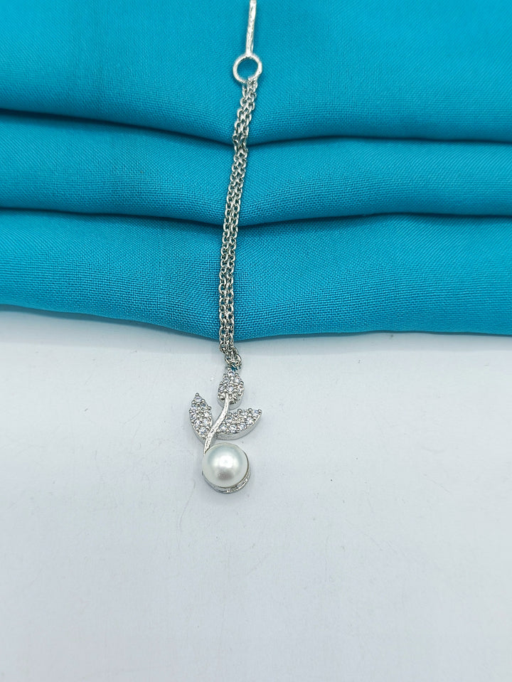 Statement pearl silver necklace