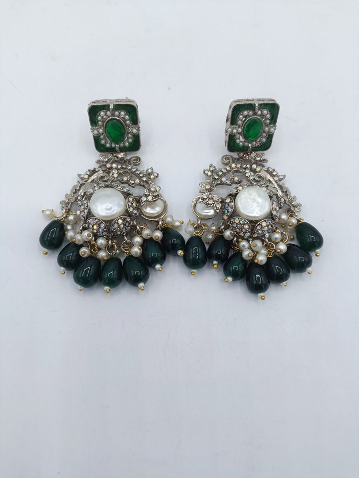 Silver platted emerald green choker