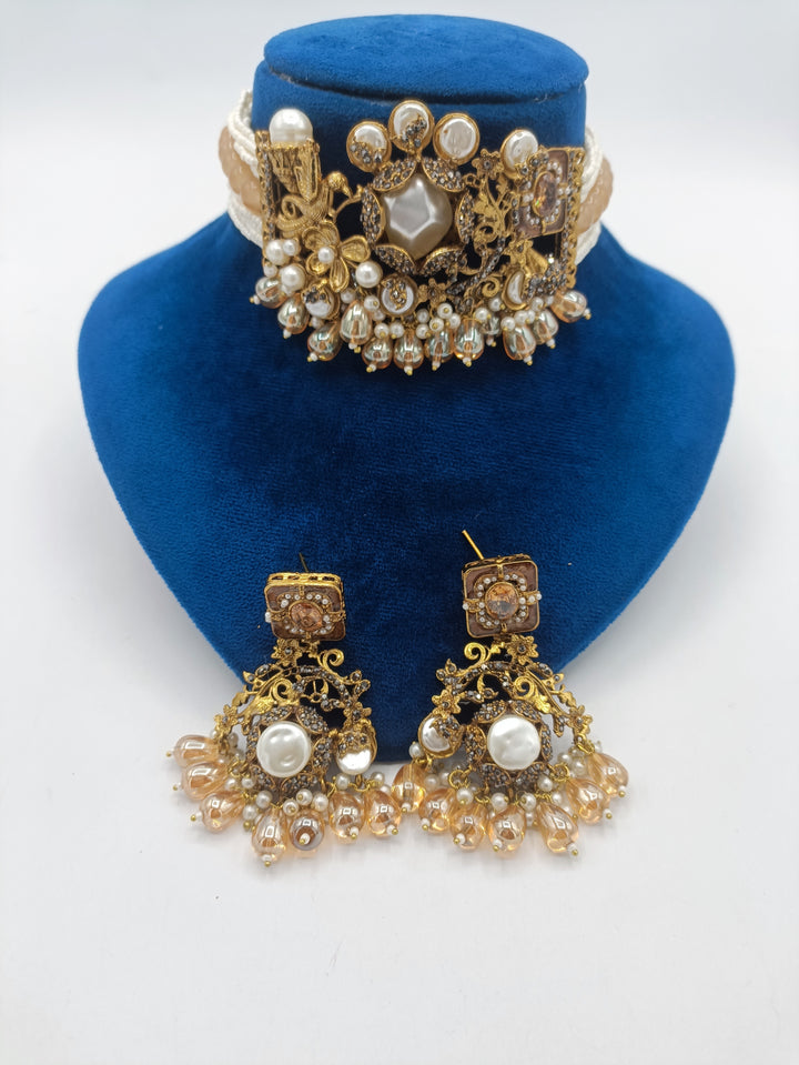 Statement Champion choker