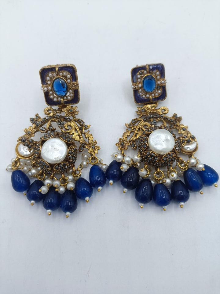 Statement Sapphire choker