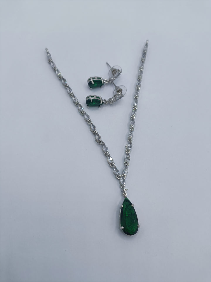 water drop diamond cut neckline