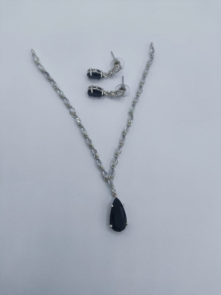 water drop diamond cut neckline