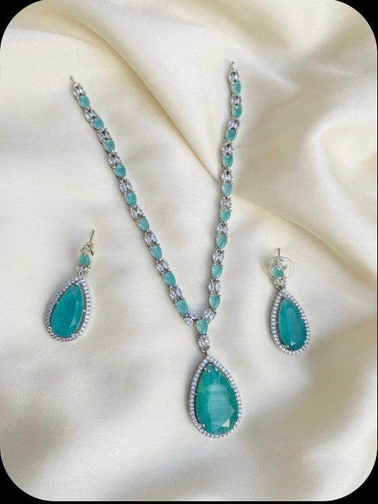 Aqua Teardrop Zirconia Necklace Set