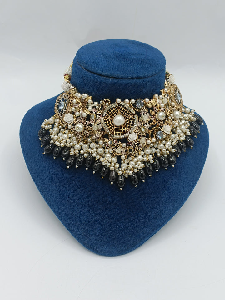 PEARL COLLAR SET