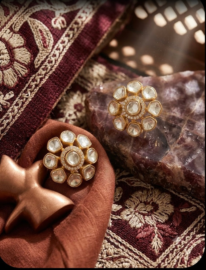 Flower studs