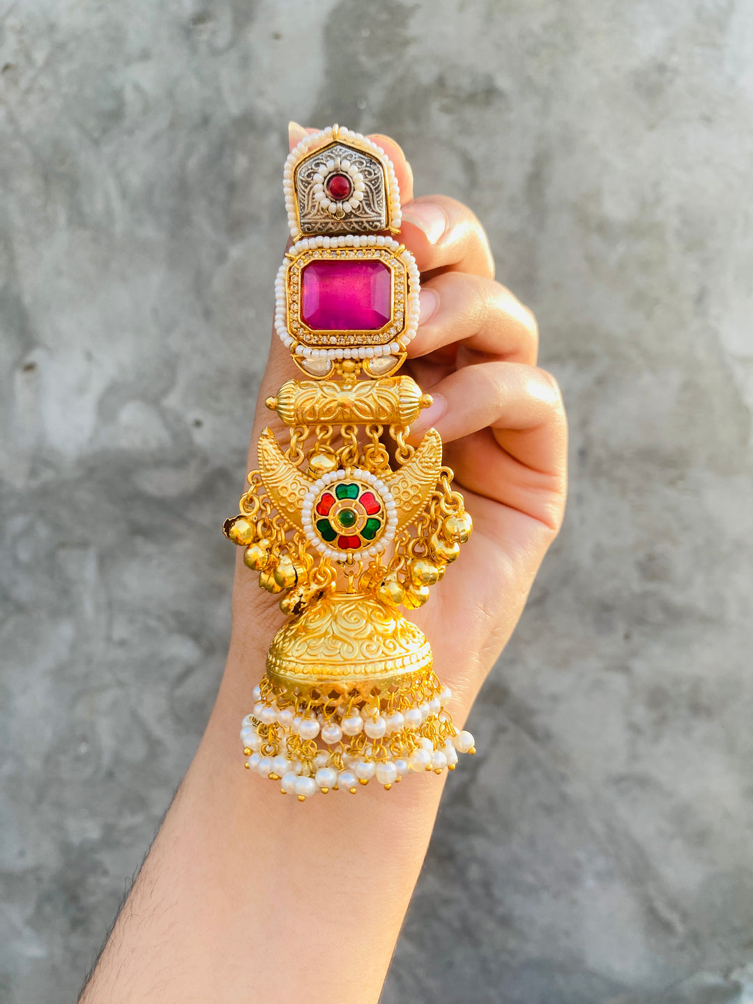 Majestic jhumka