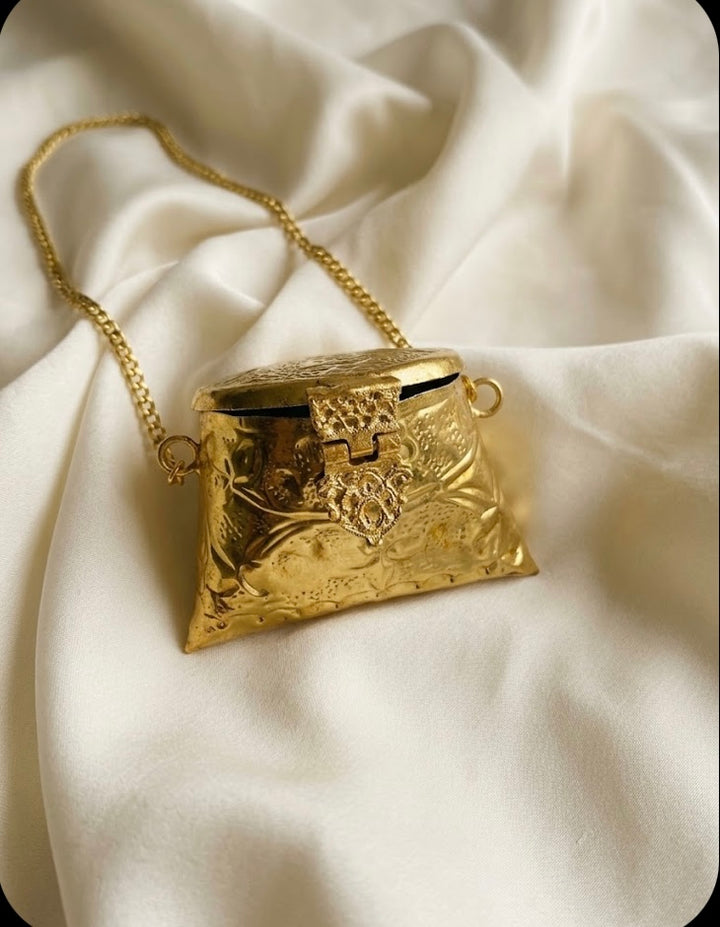 Mini clutch