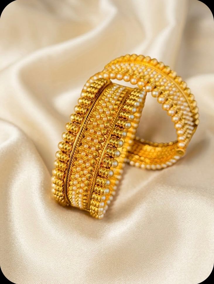 Traditional Kara set