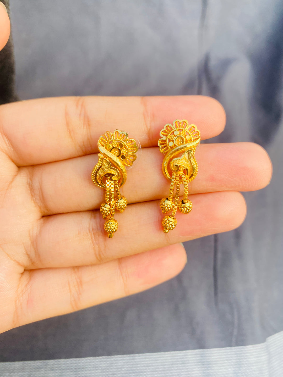 Gold design 1