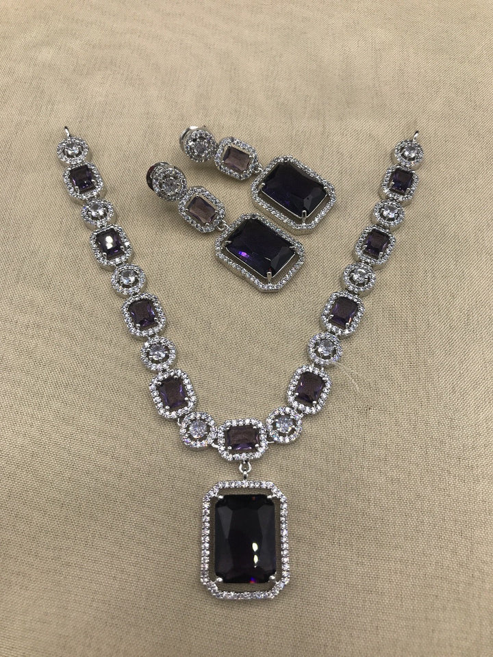 Mesmerizing neckline