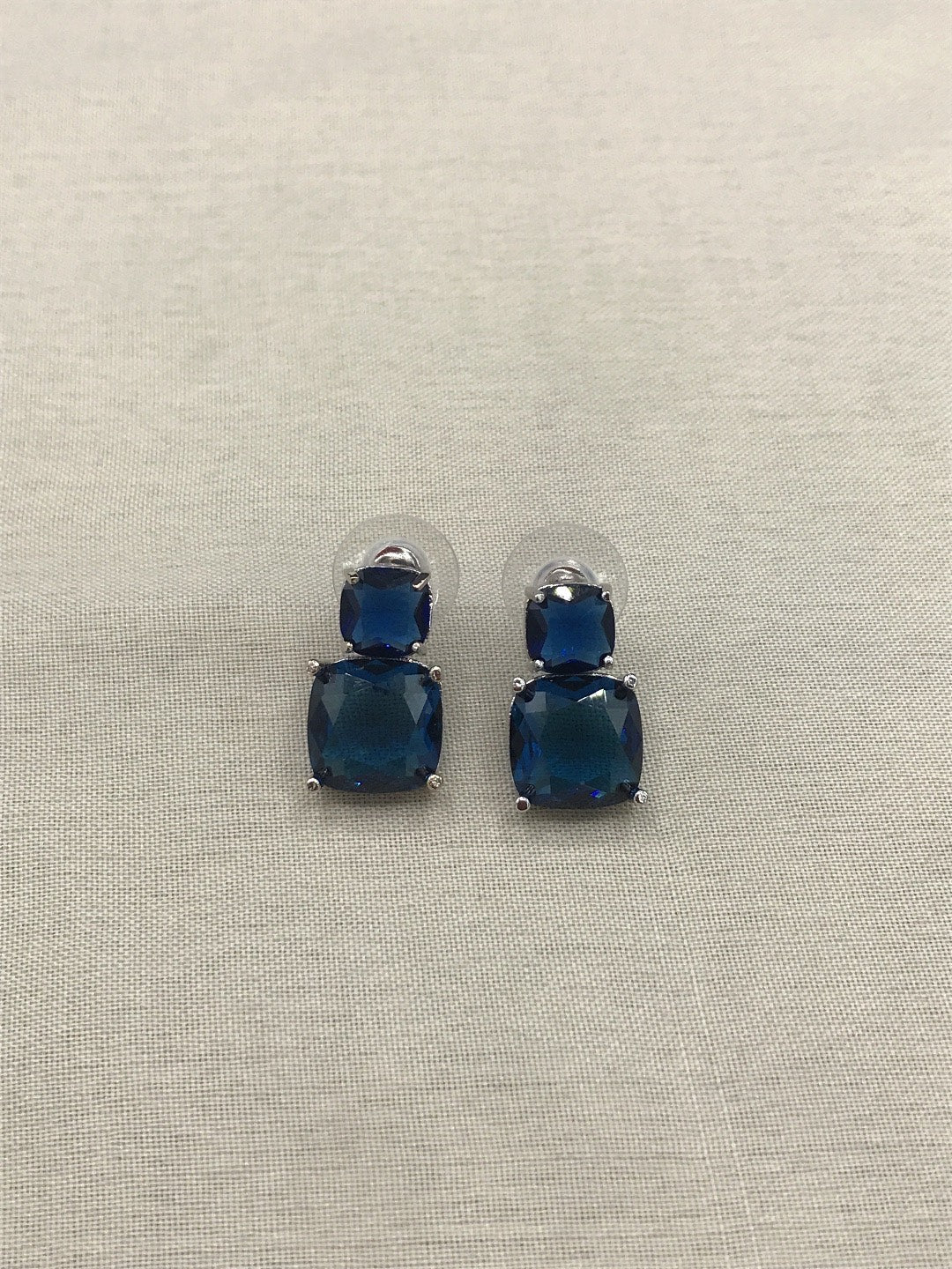 elegant doublet necklace