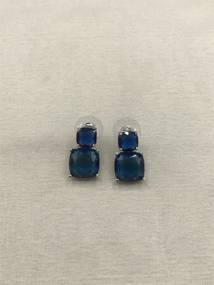 elegant doublet necklace