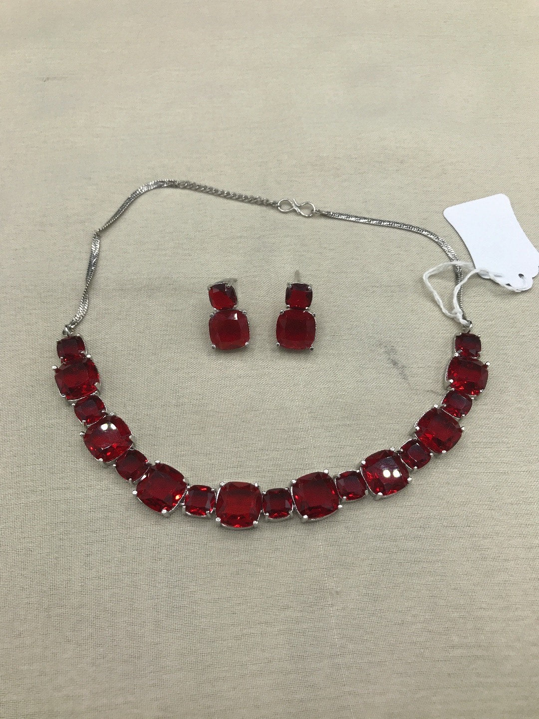 elegant doublet necklace