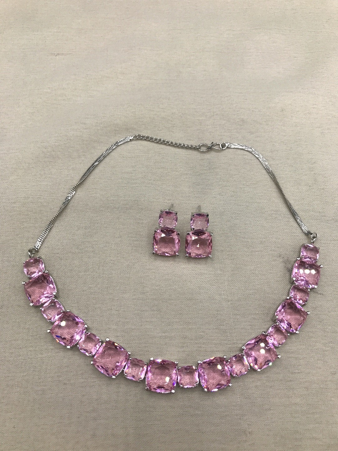 elegant doublet necklace