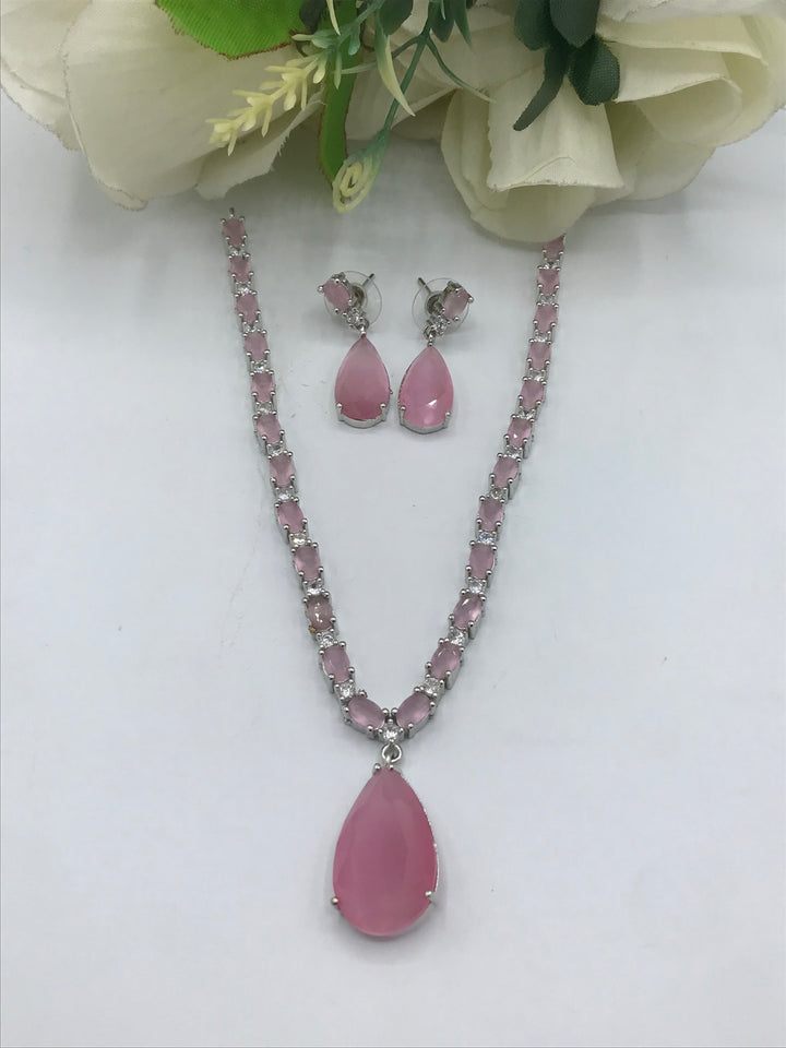 Diamond style neckline