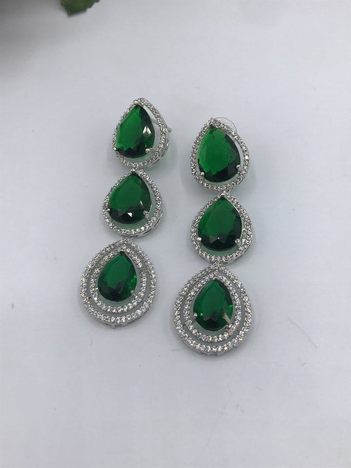 emerald green necklace