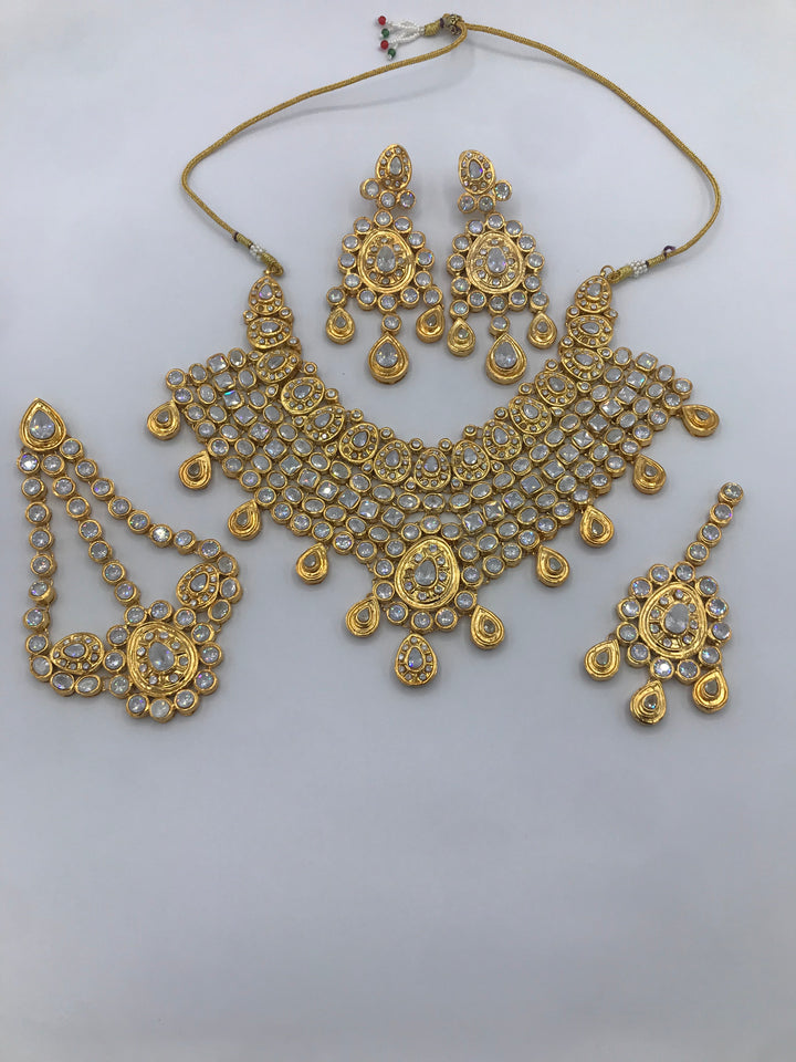 Luxurious zircons Bridal set