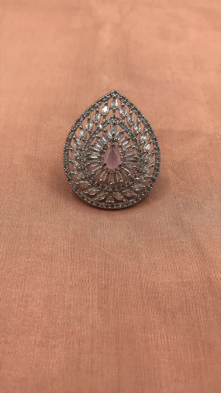 Luxurious Diamond ring