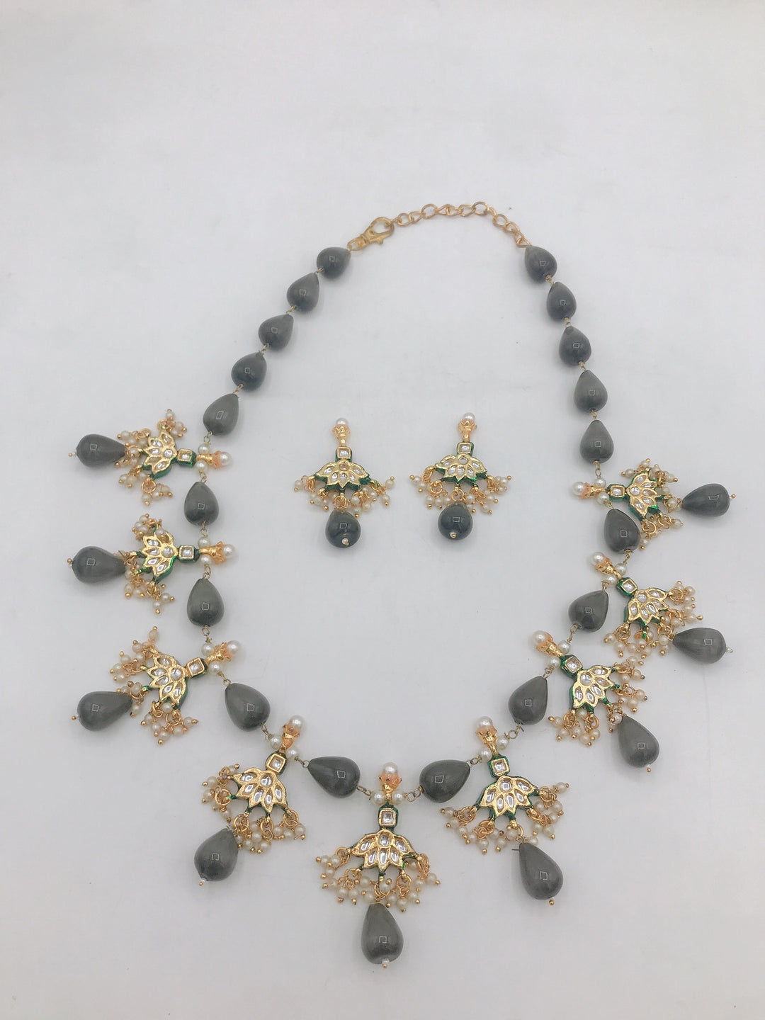 Monalisa beads kundan mala