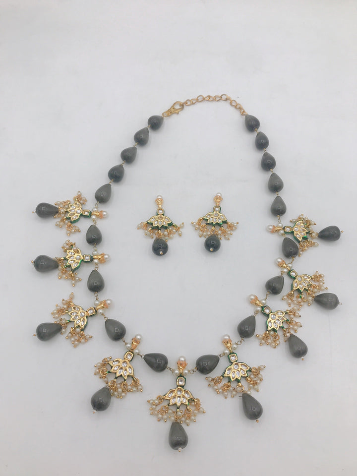 Monalisa beads kundan mala