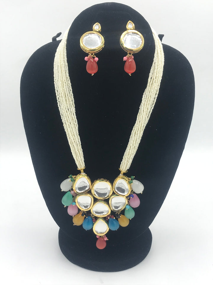 Multi kundan mala