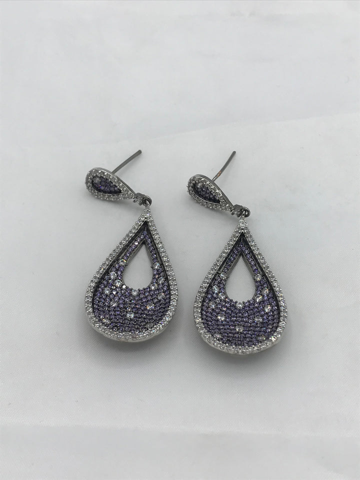 antique vectorial earrings