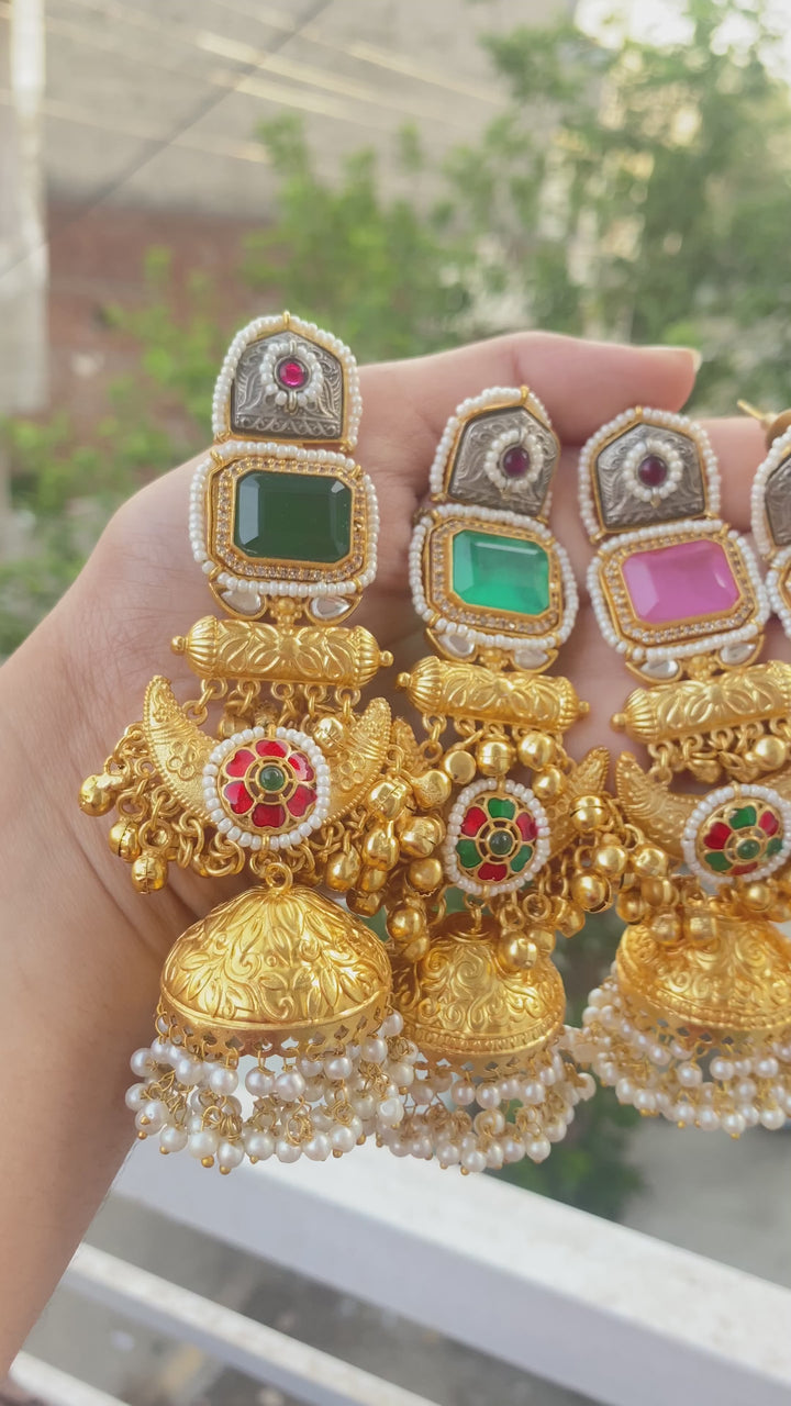 Majestic jhumka